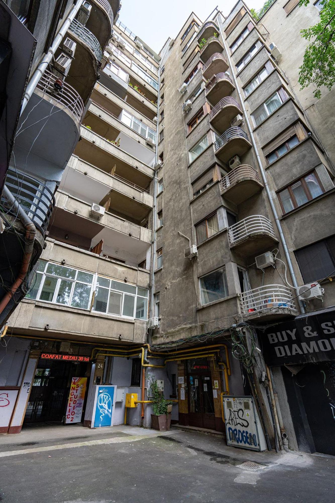 Cityheart Studio Bukares Bagian luar foto